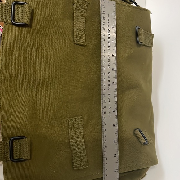 A NWOT Military Messenger Bag Pockets Adjustable Straps 100% cotton Army Green - Picture 11 of 14